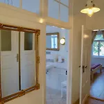 Apartment Stadtvilla Oscar 2 Og - Stilvoll Sanierte Altbauwohnung In Denkmalgeschuetzter Stadtvilla Nahe Elbradweg