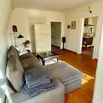 Stadtvilla Oscar 2 Og - Stilvoll Sanierte Altbauwohnung In Denkmalgeschuetzter Stadtvilla Nahe Elbradweg Apartment *