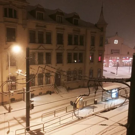 Stadtvilla Oscar 2 Og - Stilvoll Sanierte Altbauwohnung In Denkmalgeschützter Stadtvilla Nahe Elbradweg *