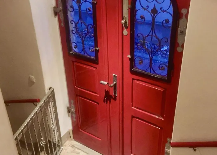 דירה Stadtvilla Oscar 2 Og - Stilvoll Sanierte Altbauwohnung In Denkmalgeschuetzter Stadtvilla Nahe Elbradweg *