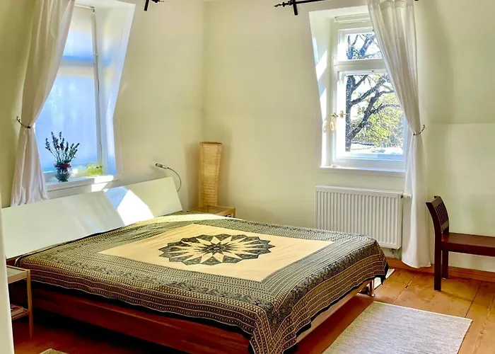 Apartamento Stadtvilla Oscar 2 Og - Stilvoll Sanierte Altbauwohnung In Denkmalgeschuetzter Stadtvilla Nahe Elbradweg Dresden