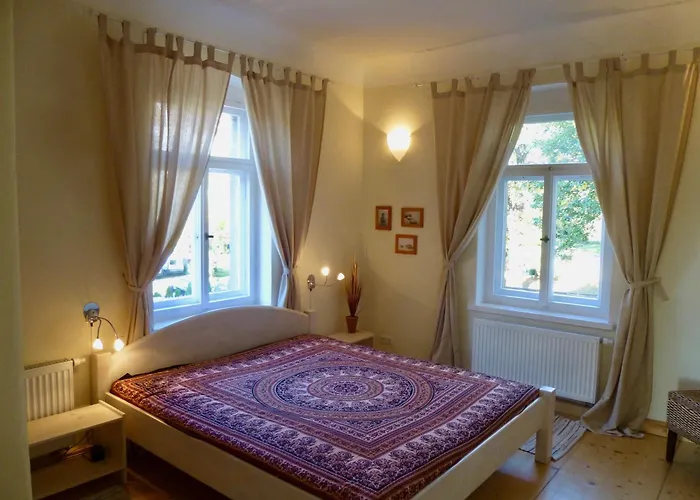 Apartamento Stadtvilla Oscar 2 Og - Stilvoll Sanierte Altbauwohnung In Denkmalgeschützter Stadtvilla Nahe Elbradweg *