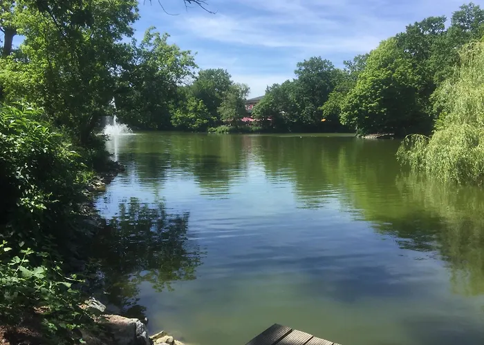 Apartamento Stadtvilla Oscar 2 Og - Stilvoll Sanierte Altbauwohnung In Denkmalgeschützter Stadtvilla Nahe Elbradweg