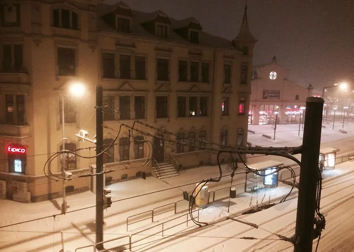 Stadtvilla Oscar 2 Og - Stilvoll Sanierte Altbauwohnung In Denkmalgeschützter Stadtvilla Nahe Elbradweg *
